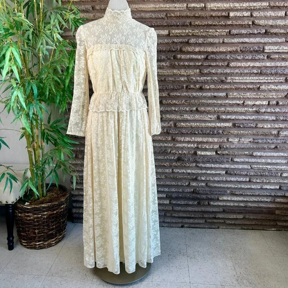 Vintage 80s Cream Lace High Neck Union Made Wedding Formal Maxi Dress - Picture 2 of 9
